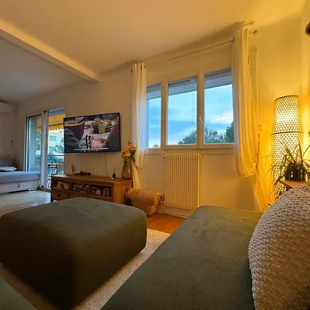 Beautiful Of 71 M2 In Saint-raphael Apartment