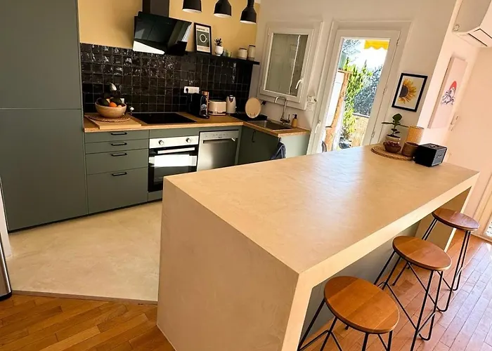 Beautiful Of 71 M2 In Saint-raphael Сен-Рафаэль